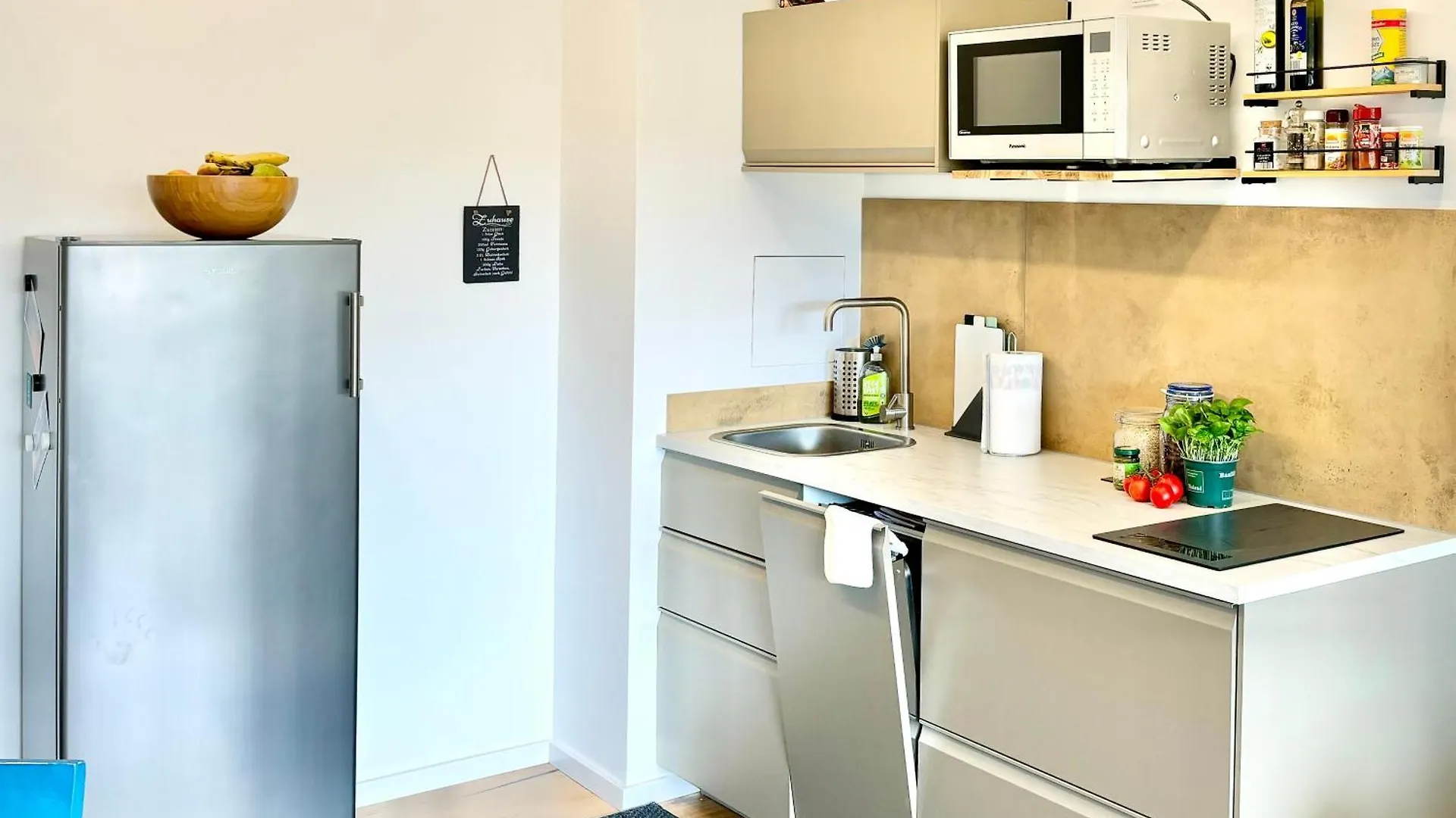 Snug Stays - Design Apartment Mit Sonnenbalkon, Ruhig, Zentral Herrsching am Ammersee