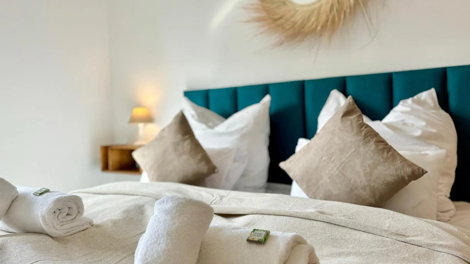 Snug Stays - Design Apartment Mit Sonnenbalkon, Ruhig, Zentral Herrsching am Ammersee