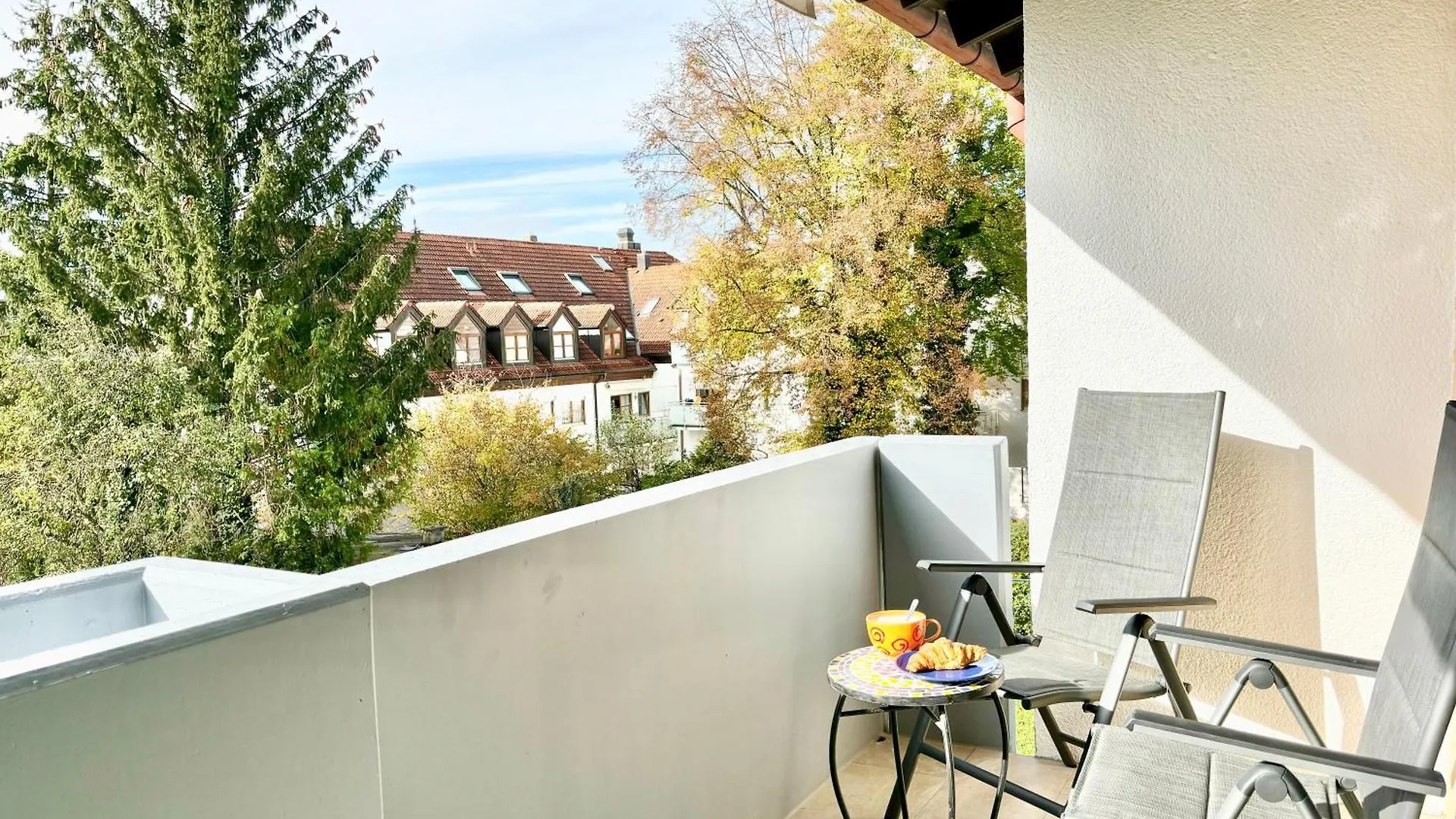 Snug Stays - Design Apartment Mit Sonnenbalkon, Ruhig, Zentral Herrsching am Ammersee