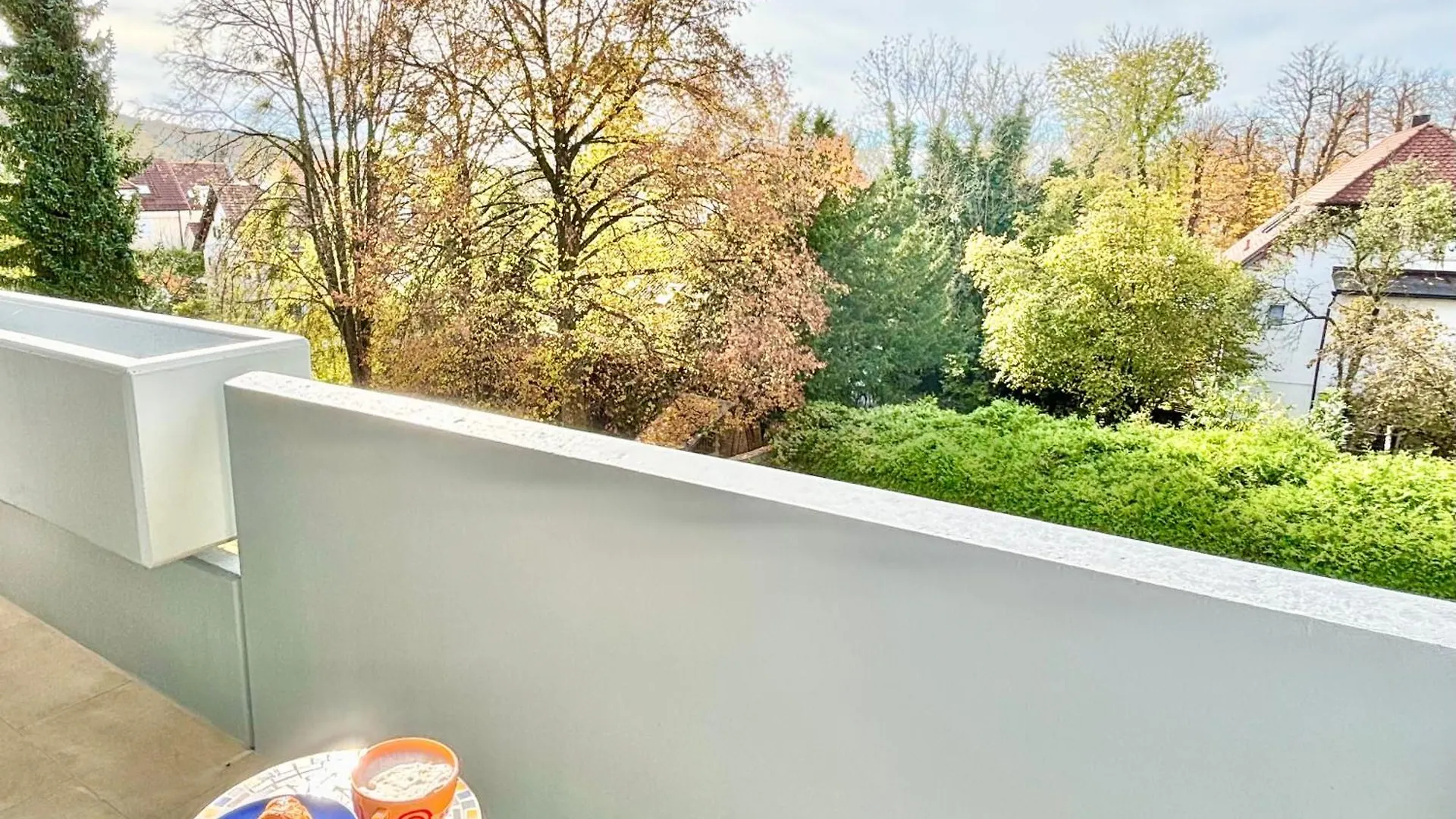 Snug Stays - Design Apartment Mit Sonnenbalkon, Ruhig, Zentral Herrsching am Ammersee