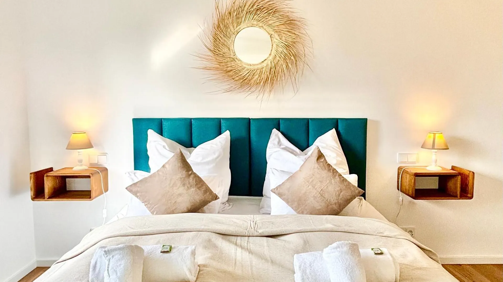 Snug Stays - Design Apartment Mit Sonnenbalkon, Ruhig, Zentral Herrsching am Ammersee