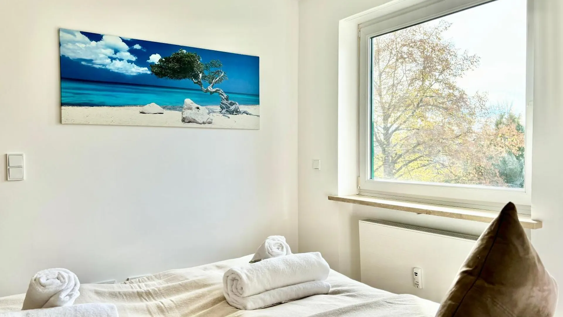 Snug Stays - Design Apartment Mit Sonnenbalkon, Ruhig, Zentral Herrsching am Ammersee